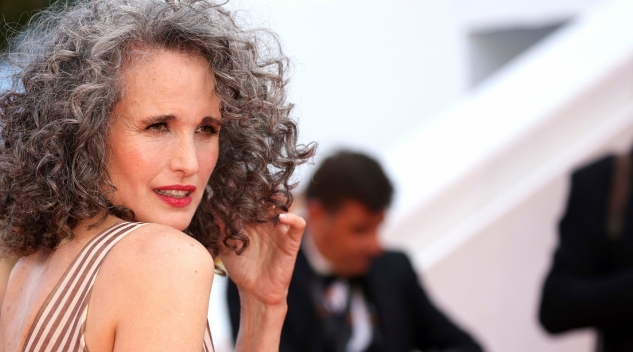 Andie MacDowell (64) hat brillante Antwort auf alle, die ihre grauen Haare kritisieren